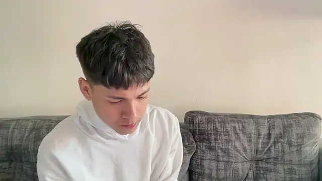 Chat XXX en directo de Andy_Belier23