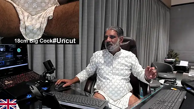 OnlineBossUK – Live XXX-chat