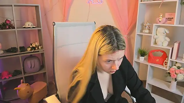 CelestineMauriac élő XXX-chatje