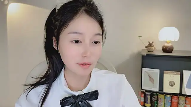 XXX chat uživo modela Onechestnut