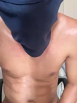 el-cleinton10 Show in webcam