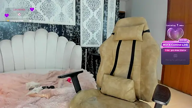 دردشة AngelinaAustin الجنسية المباشرة