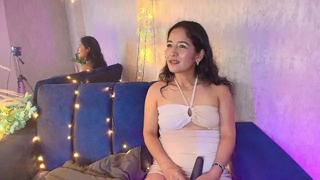 Vicky_Angeel Adlı Modelin Canlı XXX Sohbeti