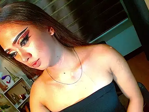 HOLLYWOOD_QUEEN_88 Webcam-Show