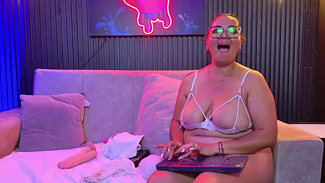 GalileaMoure live XXX chat