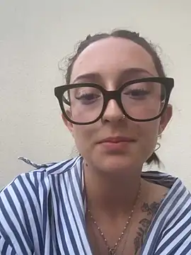 Chatroom XXX en direct de Lolasecret_