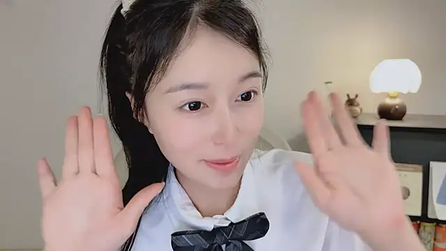 Onechestnut live XXX chat