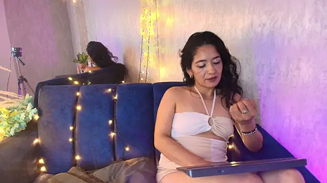 Chat XXX ao vivo de Vicky_Angeel