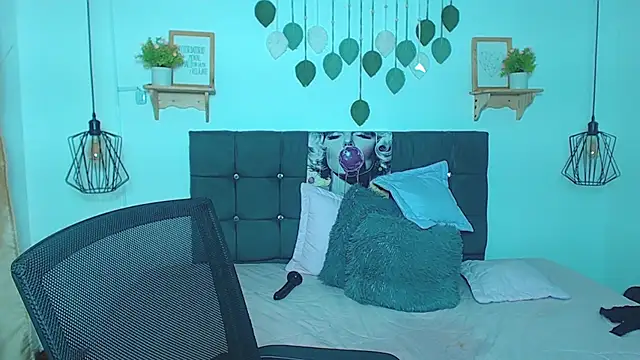 Emma_hassani Chat XXX live