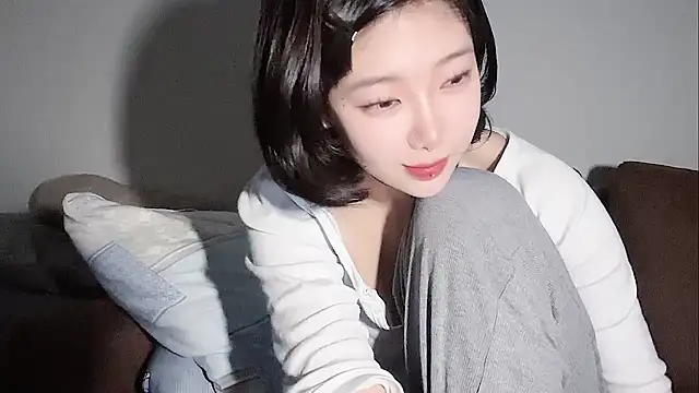 Cherryblossombu__bbのライブXXXチャット