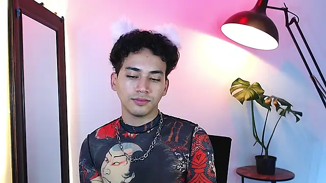 noahnoguera's Live XXX Chat