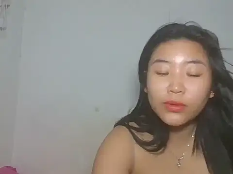 ZyeiiiのライブXXXチャット