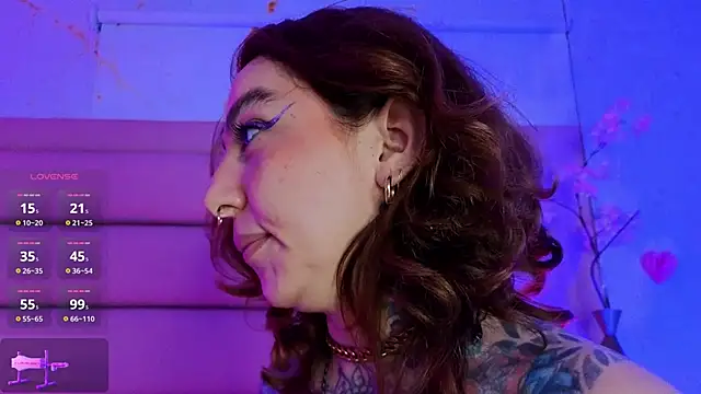 Evangelyne_1's Live XXX Chat