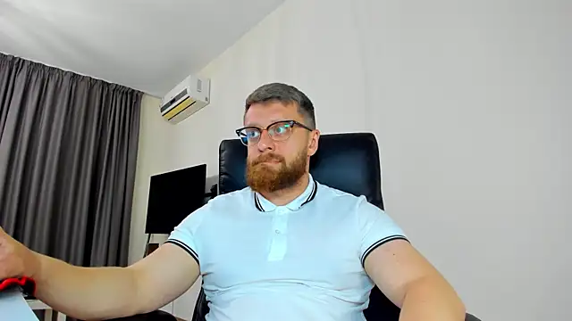 XXX chat uživo modela Findom_guy