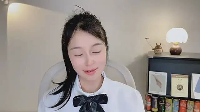 Onechestnut live XXX chat