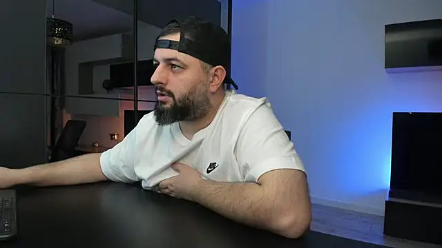 DravenPeak's Webcam Show