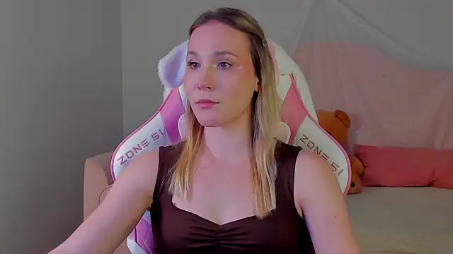 Chat XXX ao vivo de ElaraVoltage