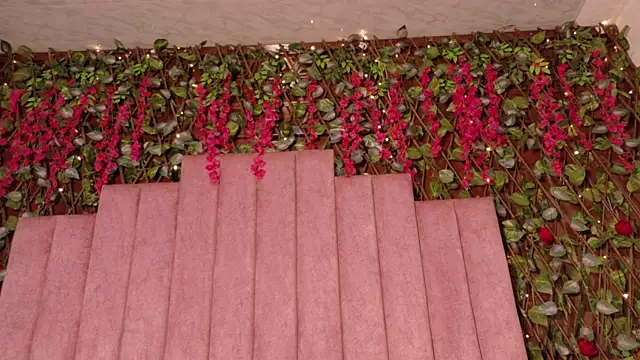 MiaJanss: онлайн-секс-чат