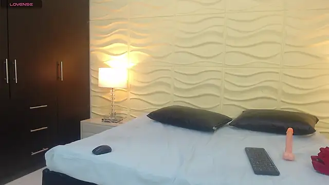 Chat +18 de IsabellaDaft ao vivo