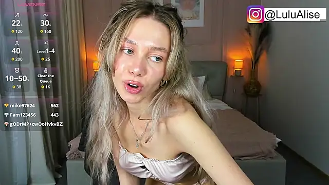 LuluAlis Chat XXX live