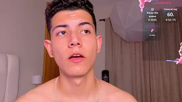 FireGuy_99 Show Webcam