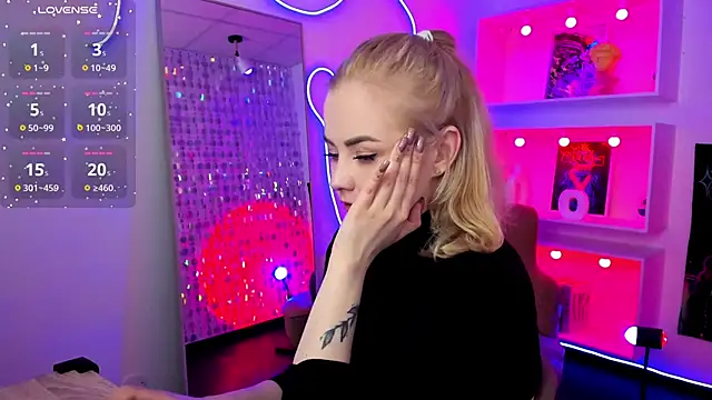 Онлайн чат XXX StephanieSweety