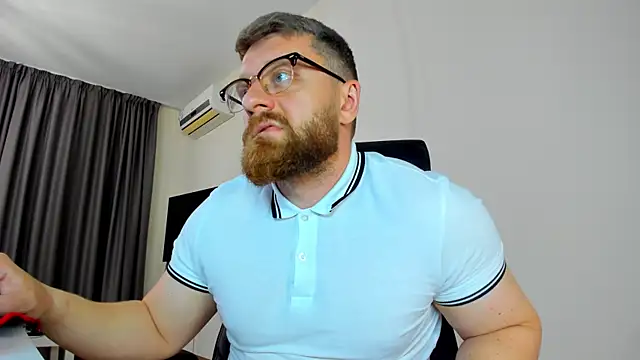 Findom_guy Adlı Modelin Canlı XXX Sohbeti