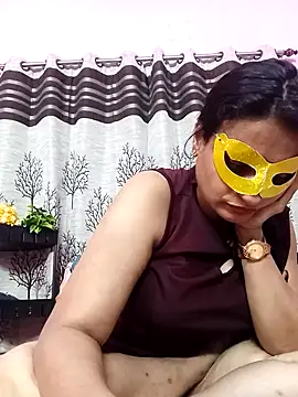 Gullapi Show in webcam