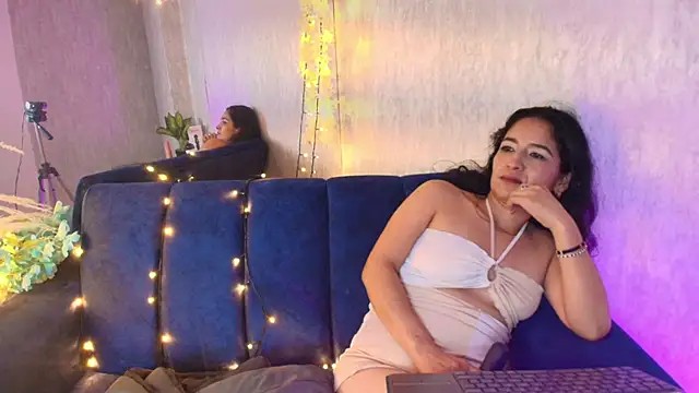 XXX chat uživo modela Vicky_Angeel