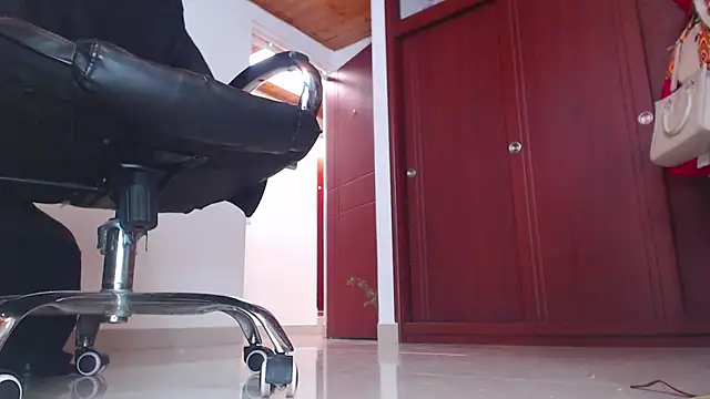 Chatroom XXX en direct de SamantaRosee