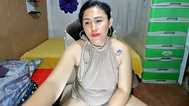 Filipina_Desire Live XXX-Chat