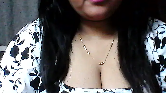 Chat XXX ao vivo de radhikkaa