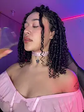 Chat XXX ao vivo de crystal_dlun