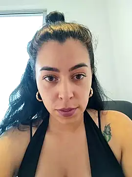 Chatroom XXX en direct de Luianna