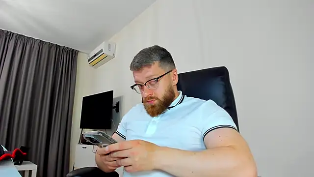 Findom_guy – Kamerová šou