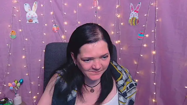 LauraFinn 라이브 XXX 채팅