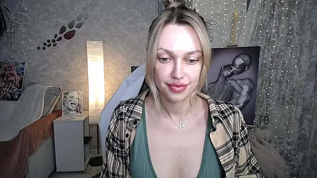 NickyAdamidi Chat XXX live