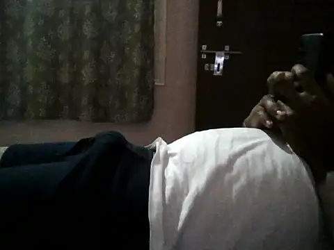 kannada_tunne Adlı Modelin Web Kamerası Şovu