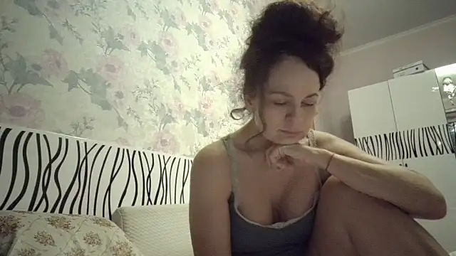 XXX chat uživo modela LindaStarS