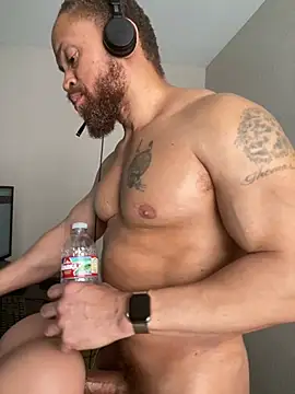 Fathero1time élő XXX-chatje