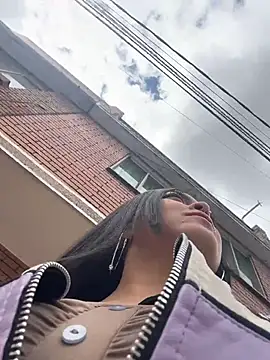 Онлайн чат XXX Emily_Rivers_