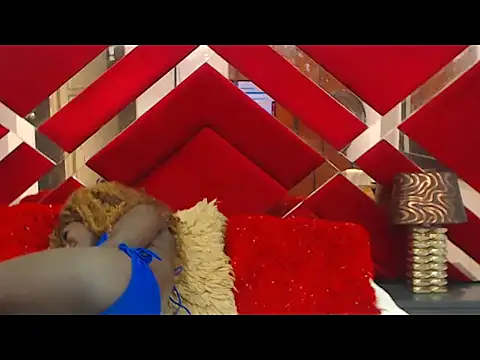 Pertunjukan Kamera Web SusanMendoza