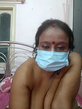 Barna_Love Adlı Modelin Canlı XXX Sohbeti