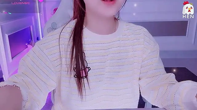 Hen-1m52 élő XXX-chatje