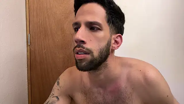 XXX chat uživo modela Karim_mansur