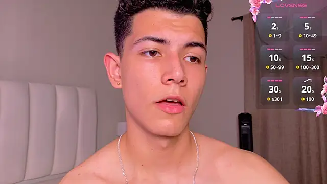 FireGuy_99 Show Webcam