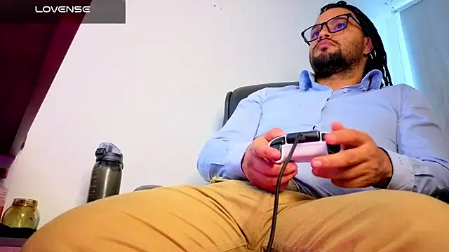 Ernesto-Rodriguez82 现场XXX聊天