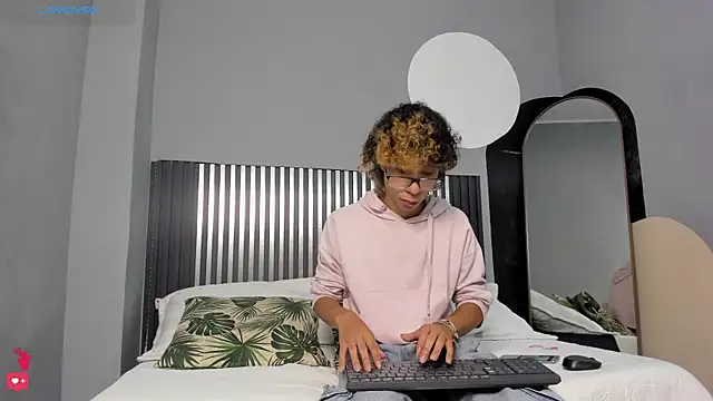 little_lemmons_ Adlı Modelin Web Kamerası Şovu