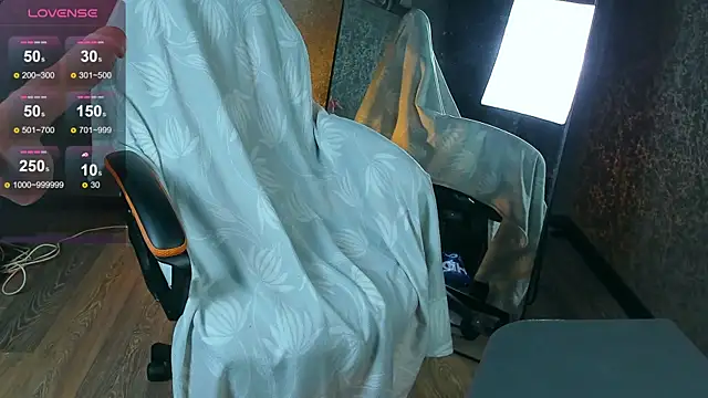 Anjela_Botton Pertunjukan Webcam