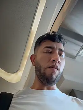 Show modela liam_bronw na web-kameri